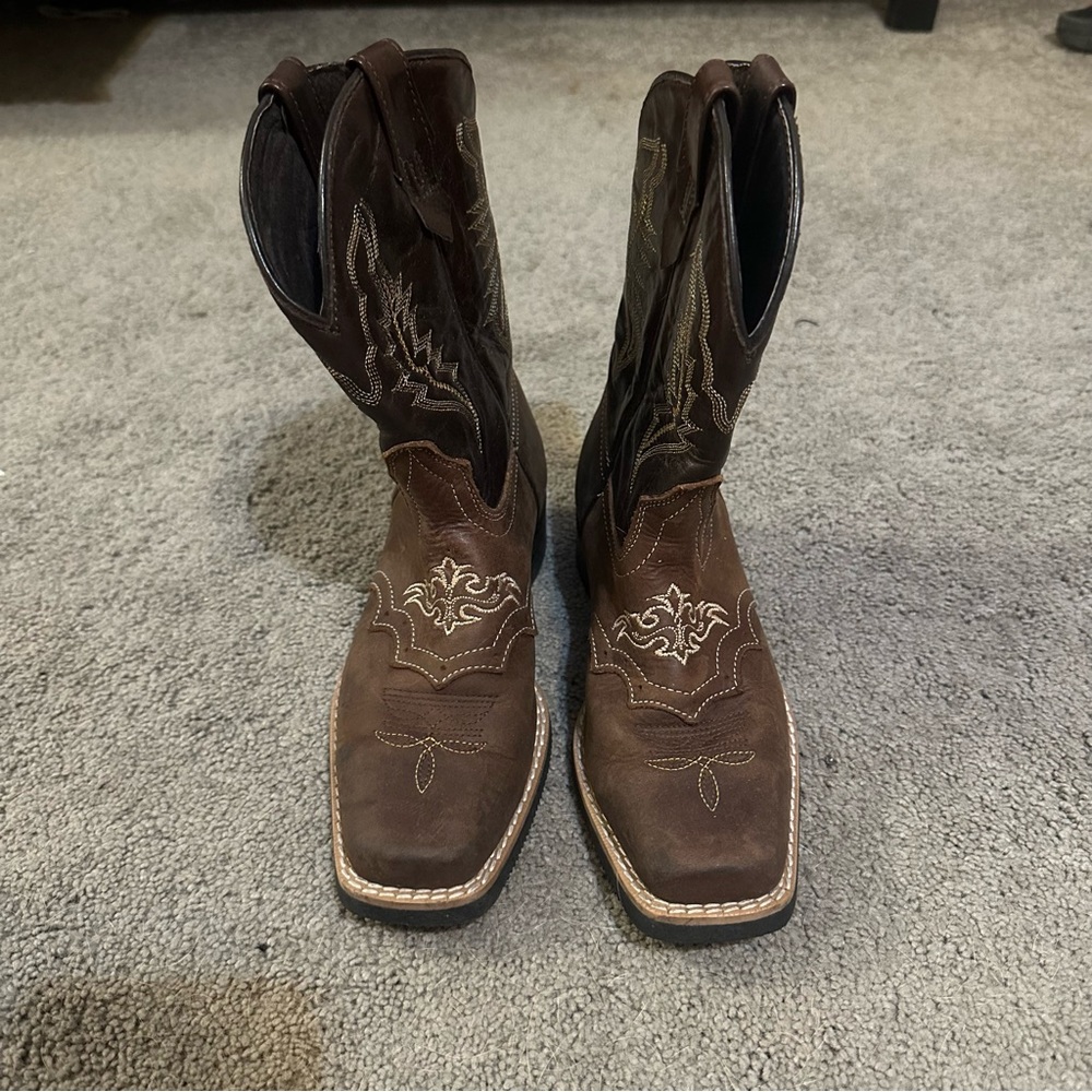 Brown Cowboy Boots Size 5 kids